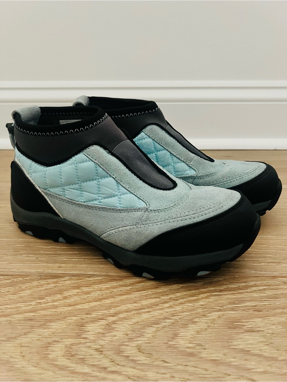 Lands End Pull On Suede Trekker Women’s Size 8.5B Waterproof Hiking Shoe